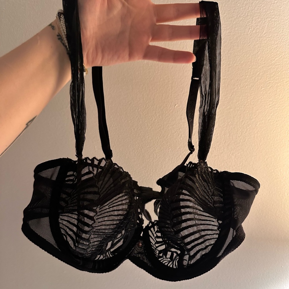 La Perla black shell bra 🐚🐚